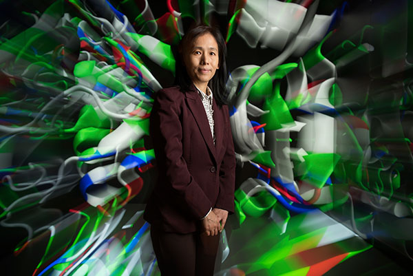 Dr. Mary Yang in Laboratory Setting